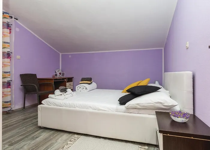 Four-bedroom In Pristeg
